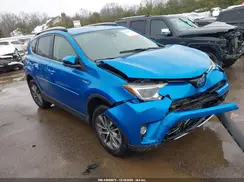 JTMRJREV3HD085708 2017 TOYOTA RAV 4