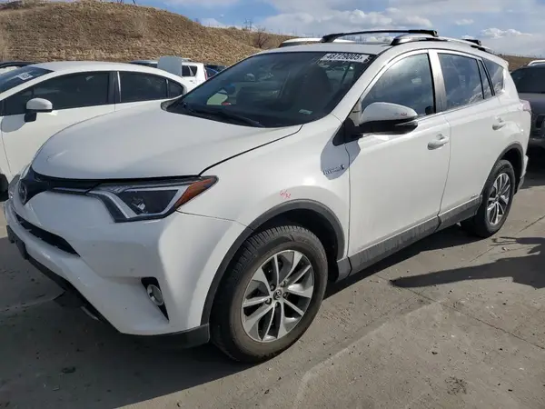 JTMRJREV3HD108145 2017 TOYOTA RAV 4 - Image 1
