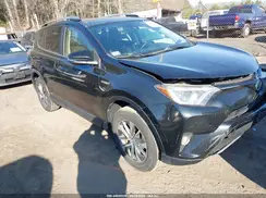 JTMRJREV3JD174068 2018 TOYOTA RAV 4