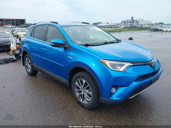 JTMRJREV3JD174202 2018 TOYOTA RAV 4 - Image 1