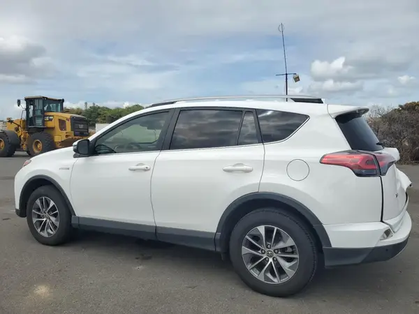 JTMRJREV3JD206016 2018 TOYOTA RAV 4 - Image 2