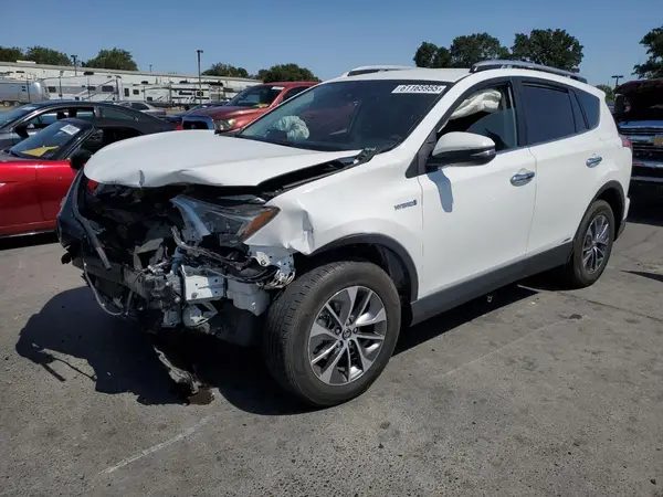 JTMRJREV3JD234575 2018 TOYOTA RAV 4 - Image 1