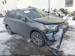 JTMRJREV3JD242966 2018 TOYOTA RAV 4