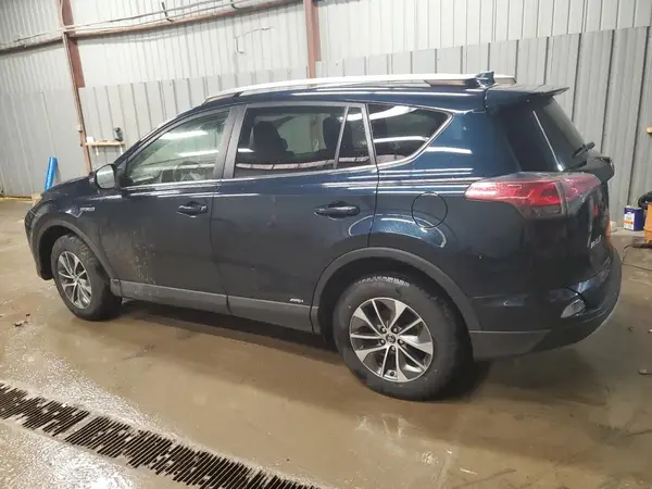 JTMRJREV3JD243597 2018 TOYOTA RAV 4 - Image 2