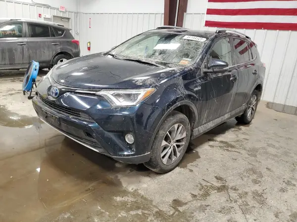 JTMRJREV4HD066519 2017 TOYOTA RAV 4 - Image 1