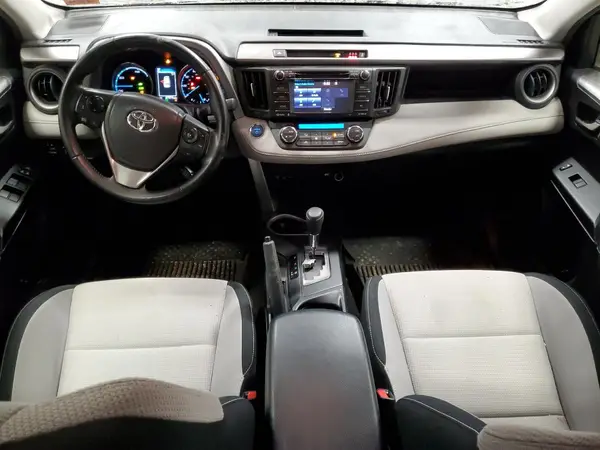 JTMRJREV4HD066519 2017 TOYOTA RAV 4 - Image 8