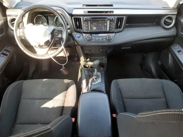 JTMRJREV4HD067993 2017 TOYOTA RAV 4 - Image 8