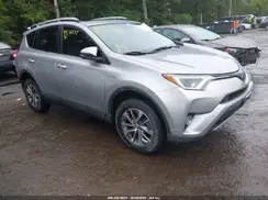 JTMRJREV4HD084633 2017 TOYOTA RAV 4
