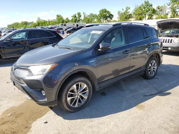JTMRJREV4HD104749 2017 TOYOTA RAV 4 - Image 1