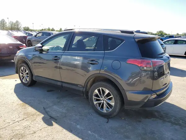 JTMRJREV4HD104749 2017 TOYOTA RAV 4 - Image 2