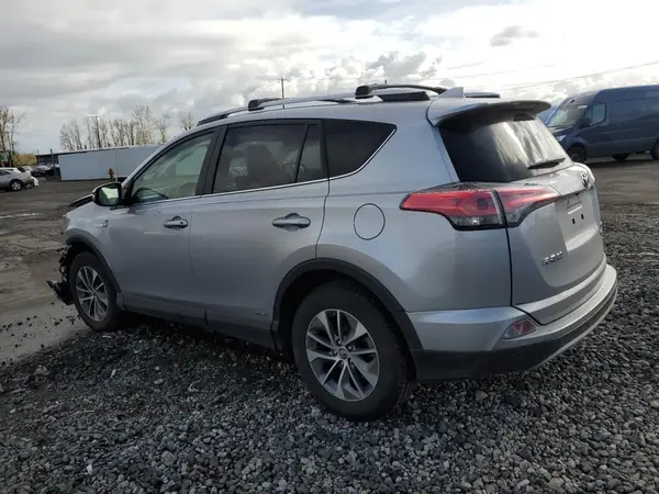 JTMRJREV4JD176590 2018 TOYOTA RAV 4 - Image 2
