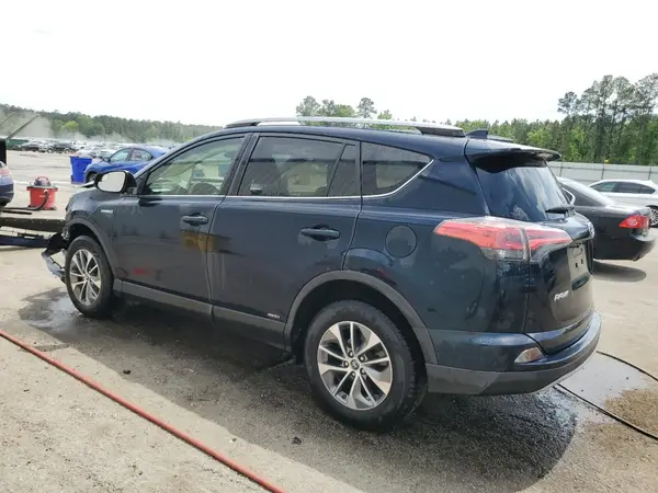 JTMRJREV4JD181711 2018 TOYOTA RAV 4 - Image 2