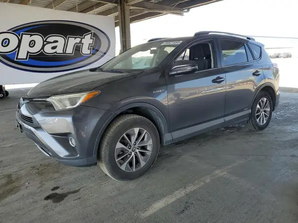 JTMRJREV4JD196774 2018 TOYOTA RAV 4 - Image 1