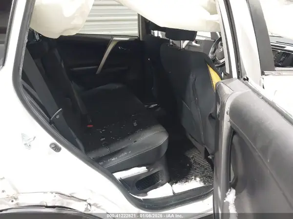 JTMRJREV4JD245519 2018 TOYOTA RAV 4 - Image 8