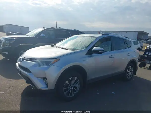 JTMRJREV5GD006490 2016 TOYOTA RAV 4 - Image 2