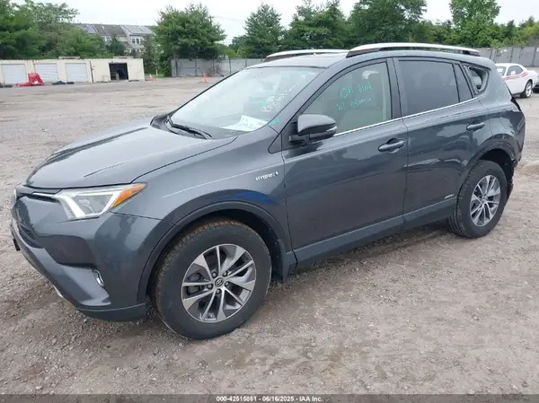 JTMRJREV5GD022849 2016 TOYOTA RAV 4 - Image 2