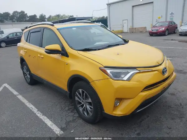 JTMRJREV5GD025993 2016 TOYOTA RAV 4 - Image 1