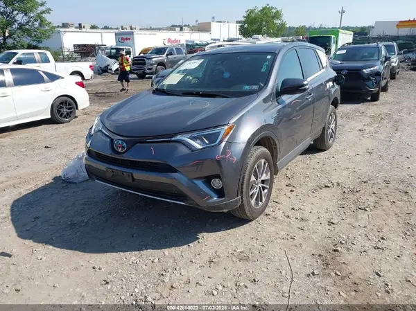 JTMRJREV5GD048240 2016 TOYOTA RAV 4 - Image 2