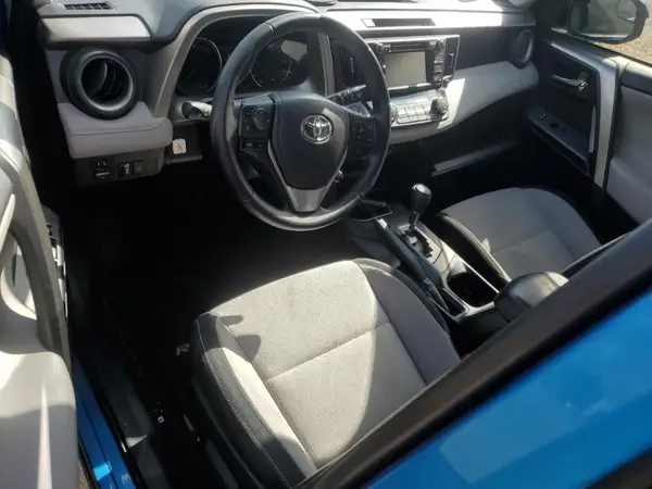 JTMRJREV5HD077559 2017 TOYOTA RAV 4 - Image 8