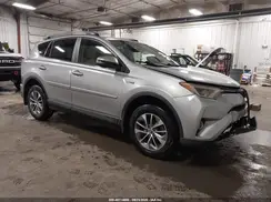 JTMRJREV5HD109555 2017 TOYOTA RAV 4