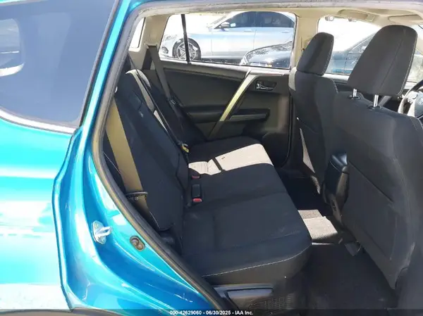 JTMRJREV5HD115601 2017 TOYOTA RAV 4 - Image 8