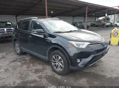 JTMRJREV5HD117722 2017 TOYOTA RAV 4