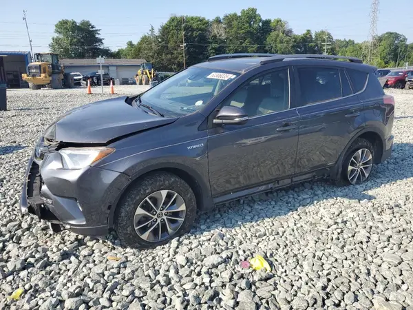 JTMRJREV5HD123195 2017 TOYOTA RAV 4 - Image 1