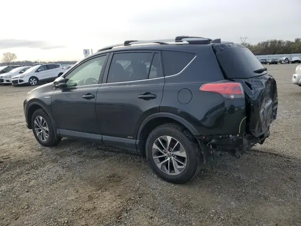 JTMRJREV5HD127070 2017 TOYOTA RAV 4 - Image 2