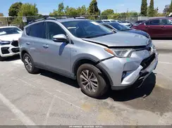 JTMRJREV5HD128641 2017 TOYOTA RAV 4