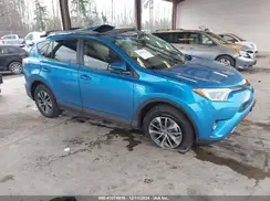 JTMRJREV5HD139879 2017 TOYOTA RAV 4
