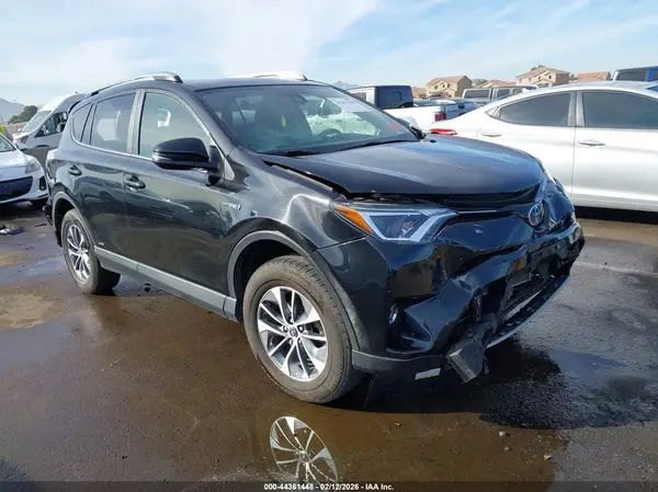 JTMRJREV5JD168854 2018 TOYOTA RAV 4 - Image 1
