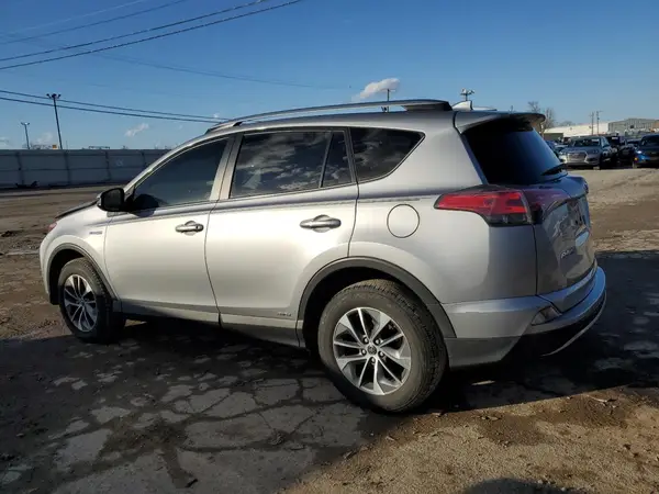 JTMRJREV5JD213498 2018 TOYOTA RAV 4 - Image 2