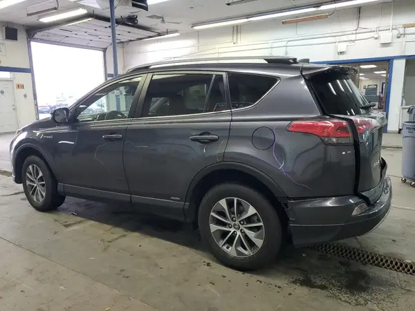 JTMRJREV5JD216448 2018 TOYOTA RAV 4 - Image 2