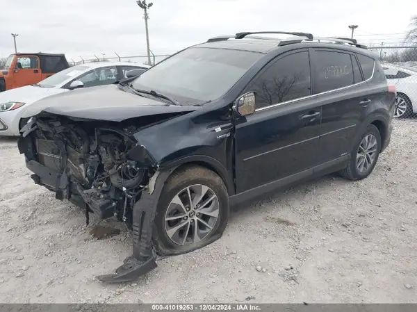 JTMRJREV5JD232908 2018 TOYOTA RAV 4 - Image 2