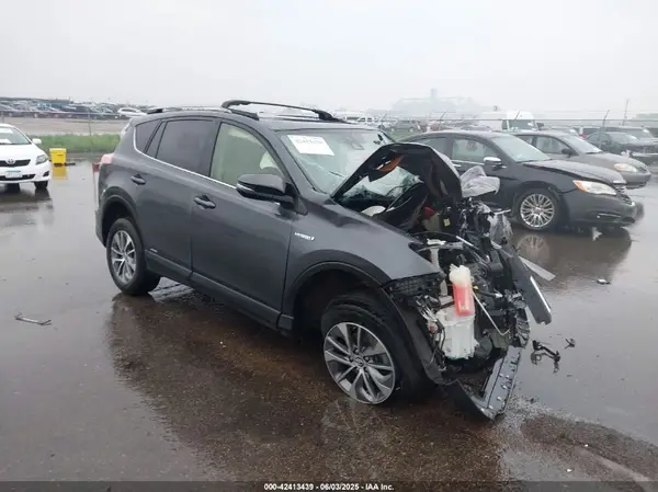 JTMRJREV5JD233945 2018 TOYOTA RAV 4 - Image 1