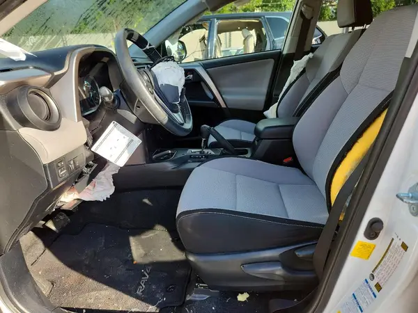 2018 TOYOTA RAV 4 COPART lot 65920656 auction photo 7