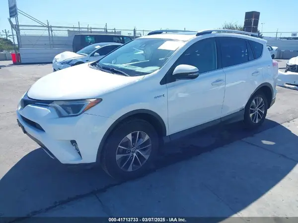 JTMRJREV6GD042284 2016 TOYOTA RAV 4 - Image 2