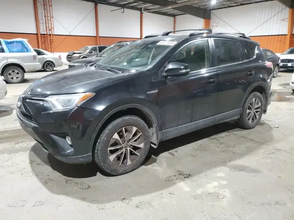 JTMRJREV6HD065355 2017 TOYOTA RAV 4 - Image 1