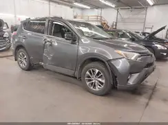 JTMRJREV6HD071527 2017 TOYOTA RAV 4
