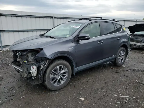 JTMRJREV6HD082849 2017 TOYOTA RAV 4 - Image 1