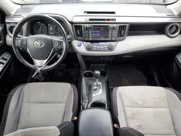 JTMRJREV6HD082849 2017 TOYOTA RAV 4 - Image 8