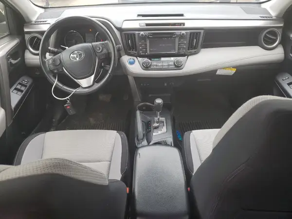 JTMRJREV6JD157913 2018 TOYOTA RAV 4 - Image 8