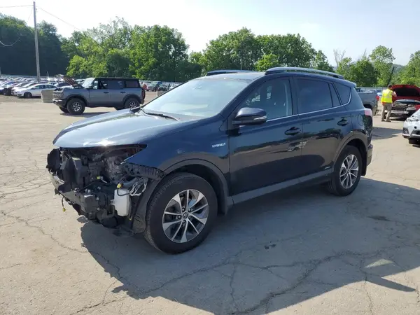 JTMRJREV6JD182147 2018 TOYOTA RAV 4 - Image 1