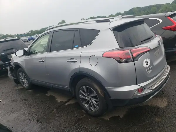 JTMRJREV6JD209427 2018 TOYOTA RAV 4 - Image 2
