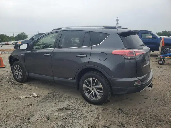JTMRJREV6JD245764 2018 TOYOTA RAV 4 - Image 2