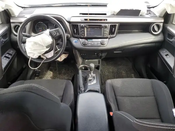 JTMRJREV7HD065204 2017 TOYOTA RAV 4 - Image 8