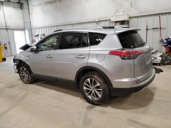 JTMRJREV7JD157080 2018 TOYOTA RAV 4 - Image 2