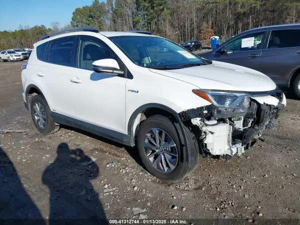 JTMRJREV7JD178690 2018 TOYOTA RAV 4 - Image 1