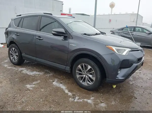 JTMRJREV7JD185106 2018 TOYOTA RAV 4 - Image 1
