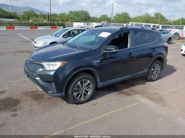 JTMRJREV7JD212899 2018 TOYOTA RAV 4 - Image 2
